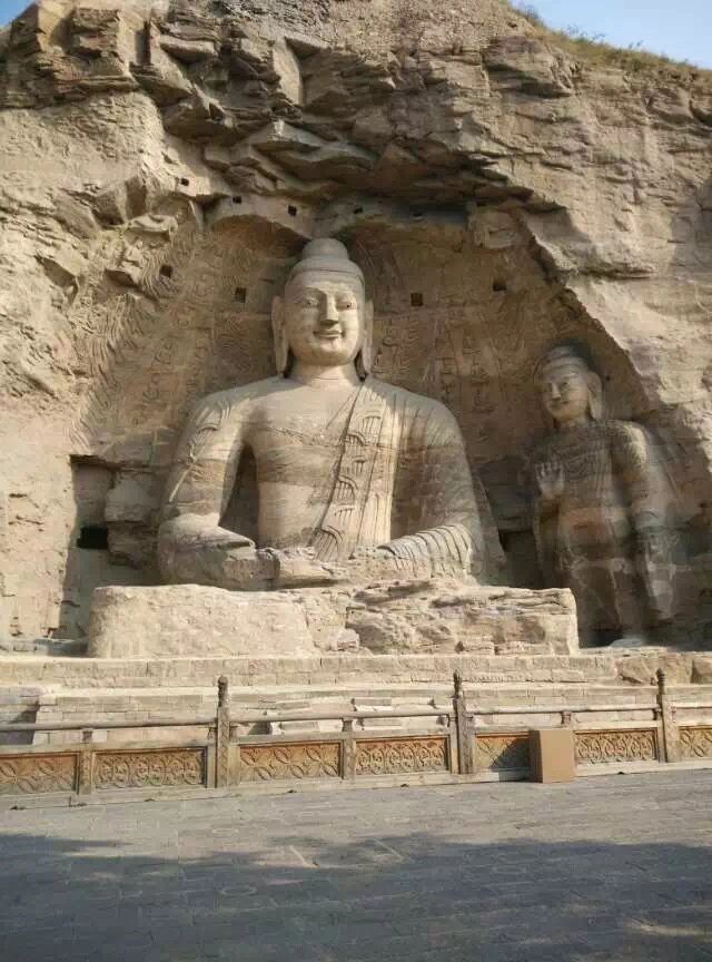Discover Datong’s Cave Art and Mountain Temple — travel photographs