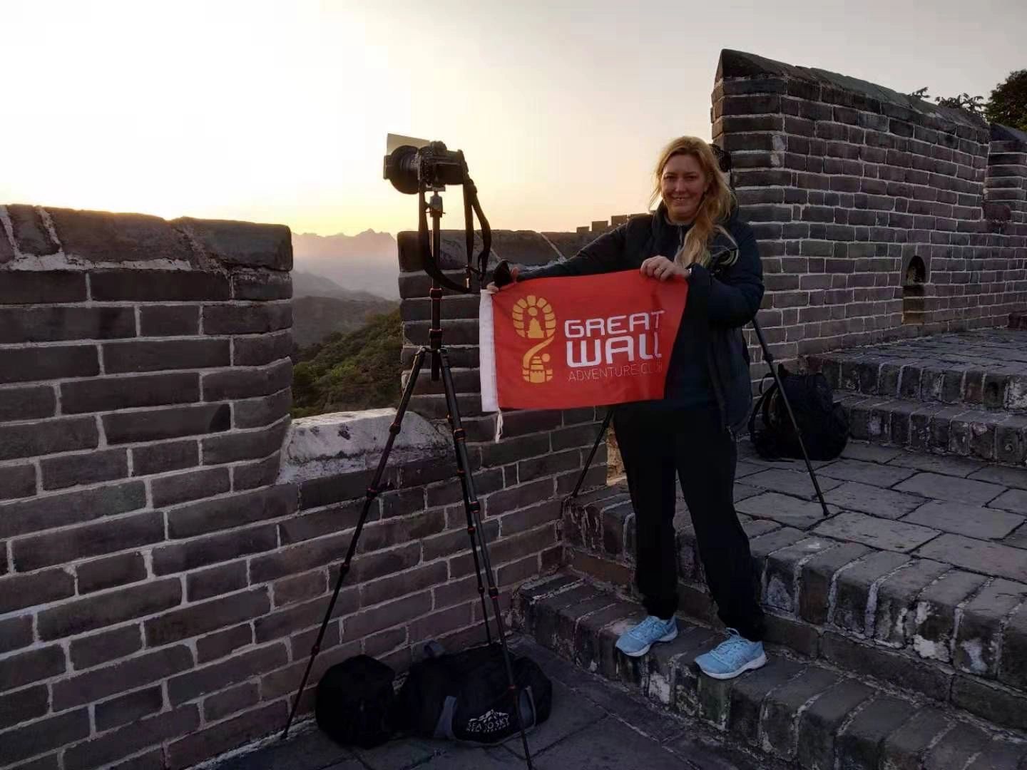 1R2: Sunrise at Gubeikou and a Walk toward Jinshanling — travel photographs