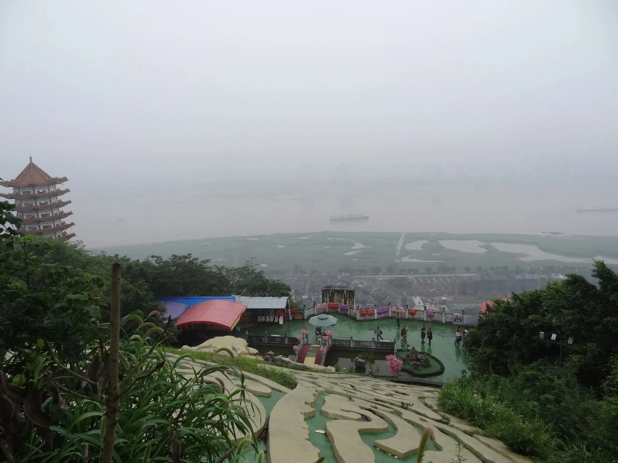 Slow Down for the Yangtze’s Three Gorges — travel photographs